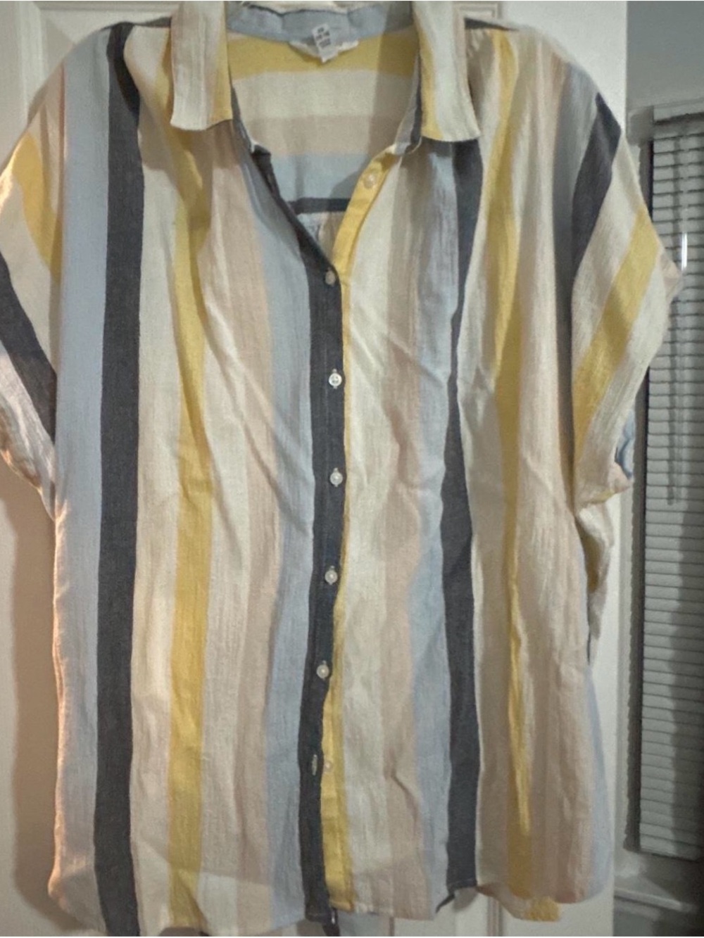 Women’s Short-Sleeve Button-Up Shirt in Yellow, Gray & White Stripe